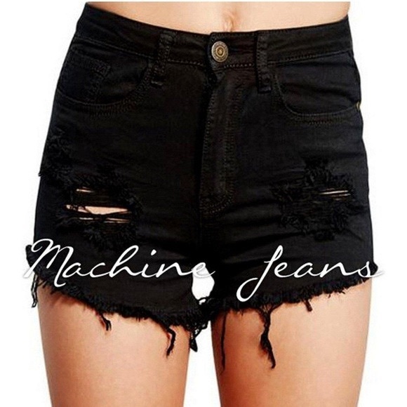 Black High-Waisted Shorts with Frayed Hem - Picture 2 of 12